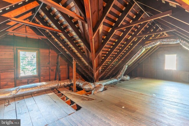 Building Photo - 2929 Oakford Rd