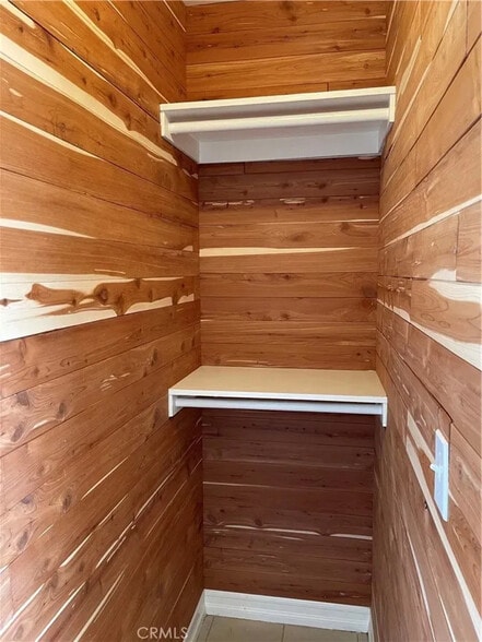 Building Photo - 303 34th St