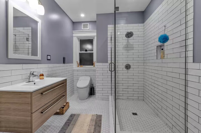 Building Photo - 61 St James Pl