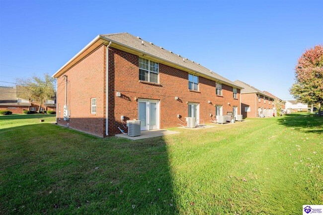 Building Photo - 123 Poplar Cir