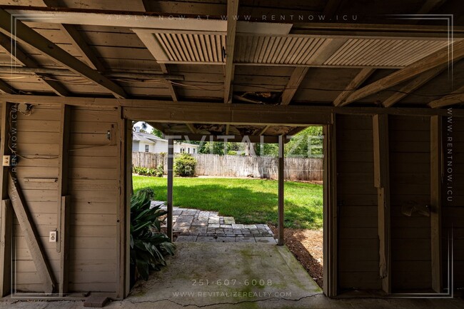 Building Photo - Beautiful 2 Bedroom/1 Bathroom in Springhi...
