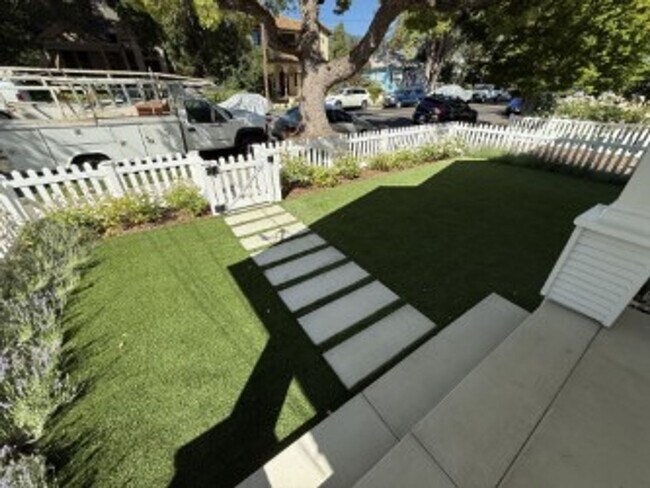 Building Photo - Loma Alta Avenue (10)