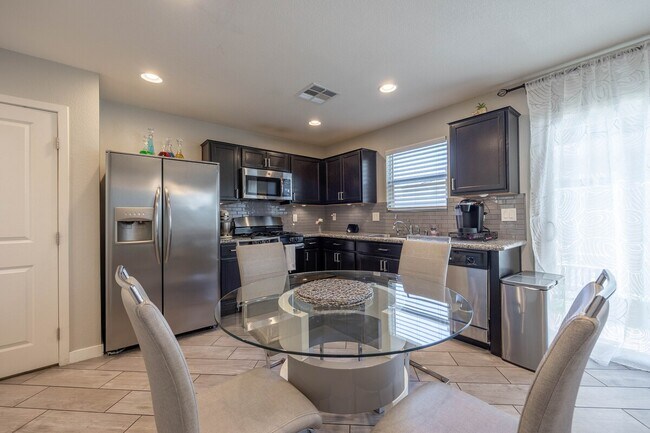 Building Photo - 3638 Via El Monte Ave