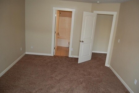 Building Photo - Beautiful Caldwell home