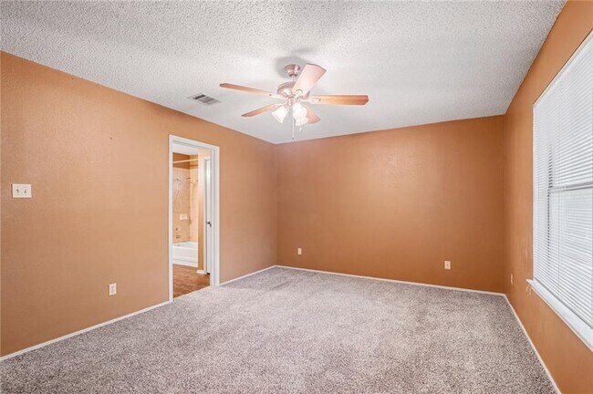 Building Photo - 2203 N Shields Dr