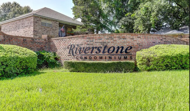 Building Photo - 3121 Johnston St