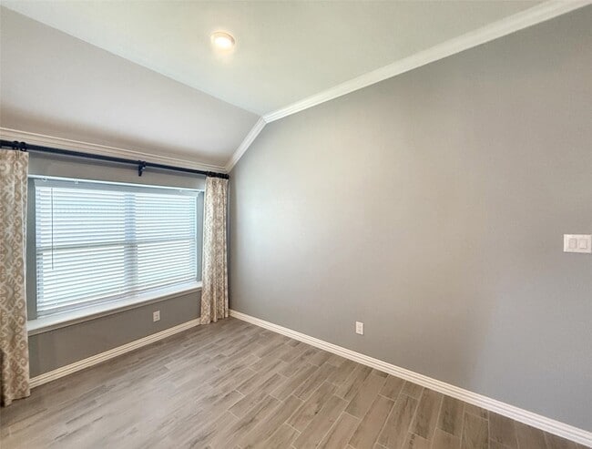 Building Photo - 6111 Gloucester Dr