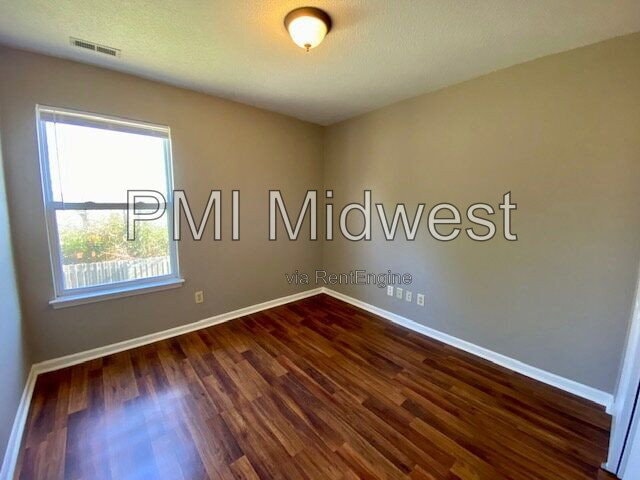 Building Photo - 16736 Aulton Dr