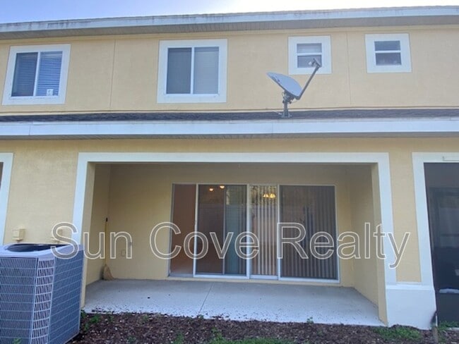 Building Photo - 20430 Needletree Dr