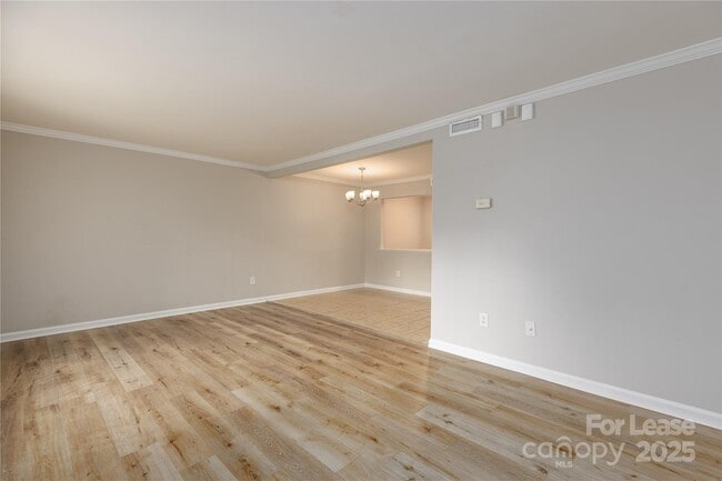 Building Photo - 11018 Hunter Trail Ln