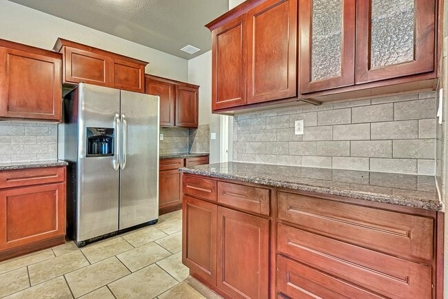 Building Photo - 3873 Loma Brisa Dr