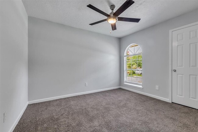 Building Photo - 12331 Flushing Meadows Dr