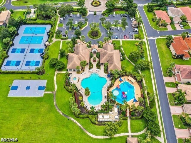 Building Photo - 11075 Lancewood St