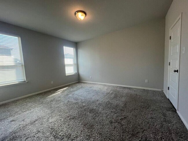 Building Photo - 124 Old Stage Coach Rd