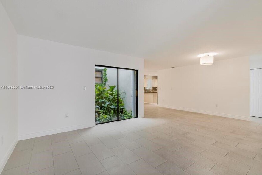 Building Photo - 5850 SW 149th Ave