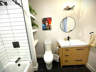 Building Photo - 37 Horace St