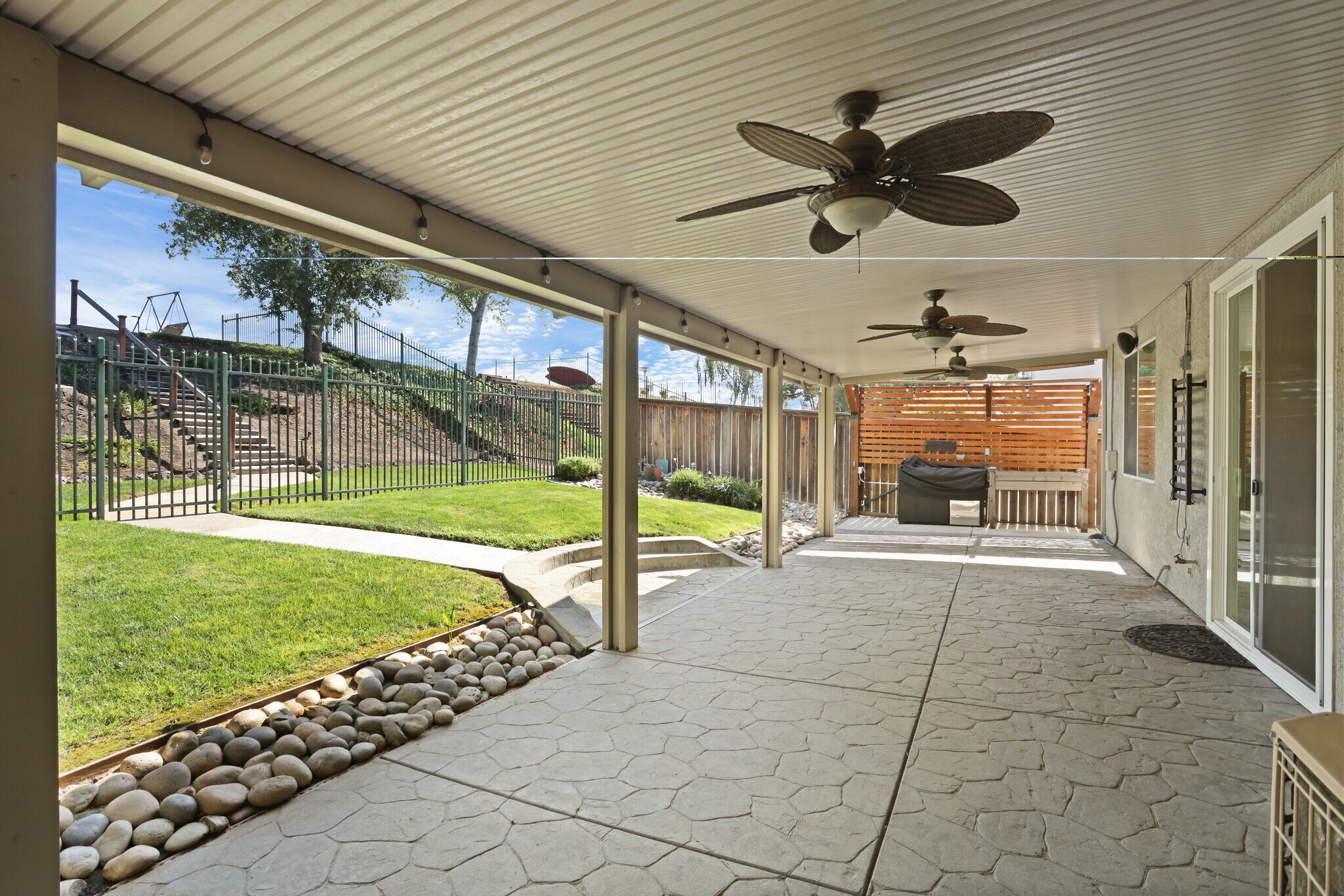 Building Photo - 6687 Brook Falls Cir