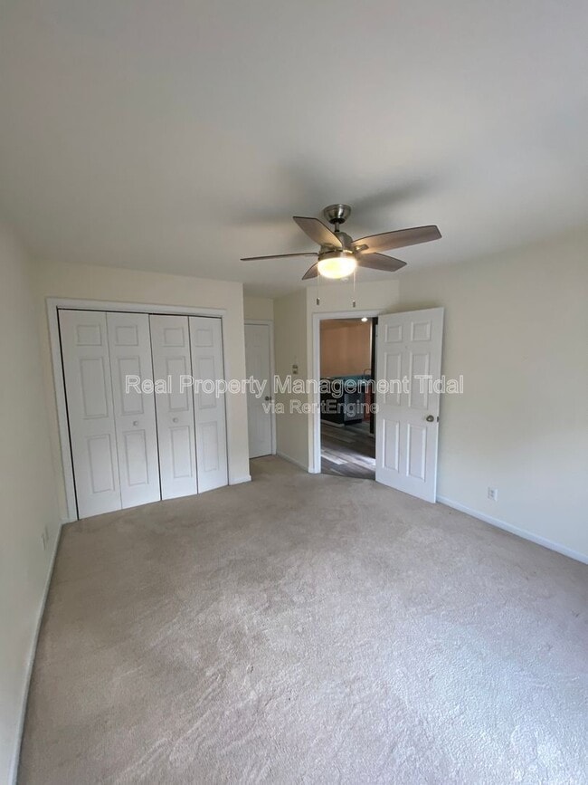Building Photo - 924 Ironwood Dr