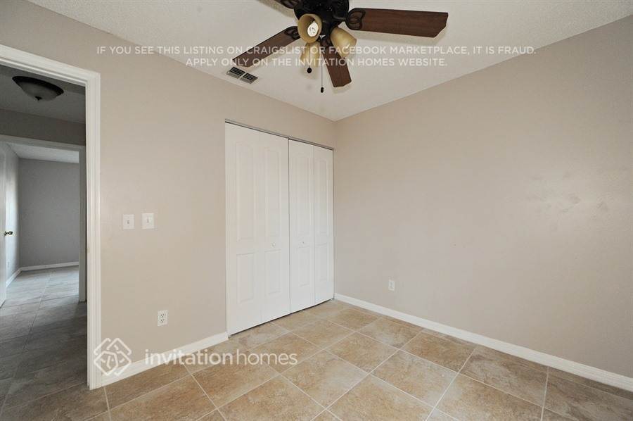 Building Photo - 1618 Crossridge Dr