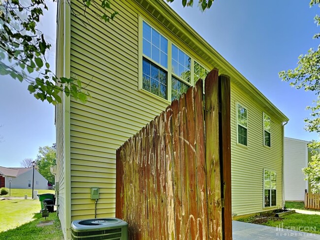 Building Photo - 7325 Balancing Rock Ct