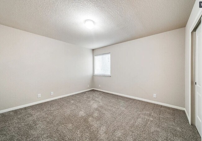 Building Photo - 603 Tom Kemp Dr