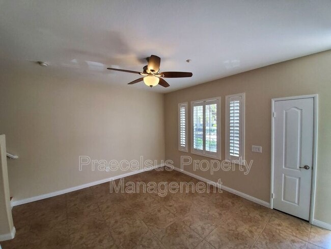 Building Photo - 2175 Condor Dr