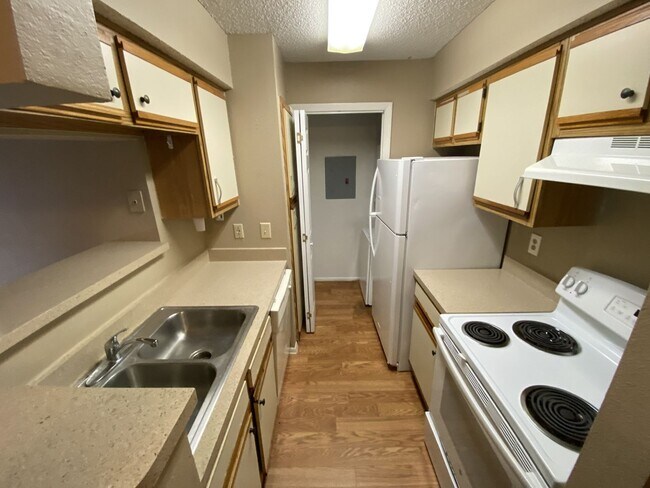 Building Photo - Modern 1-Bedroom Apartment with Amenities in Altamonte Springs