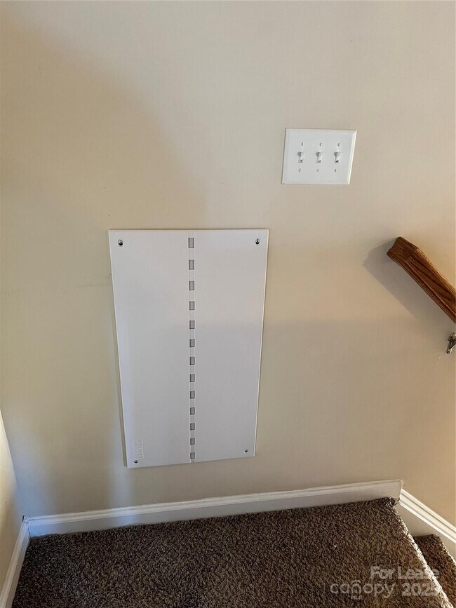 Building Photo - 142 Saye Pl