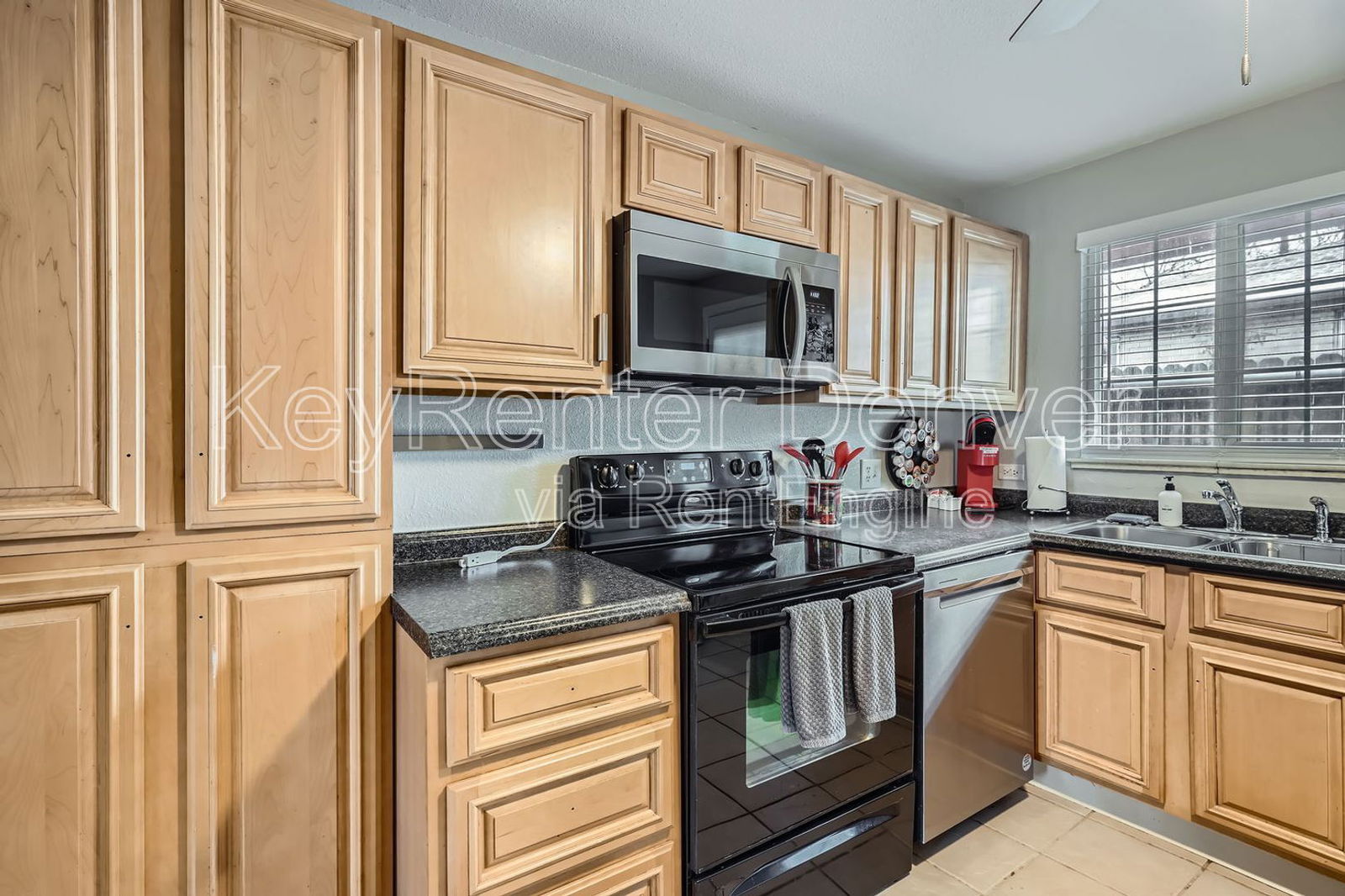 Building Photo - 5280 W 24th Ave