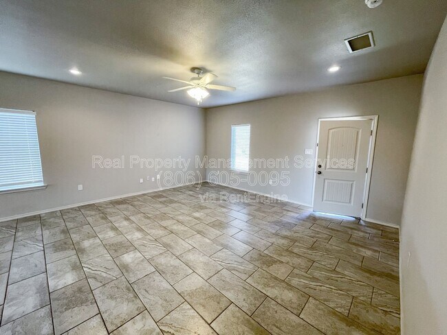 Building Photo - 11207 Akron Ave