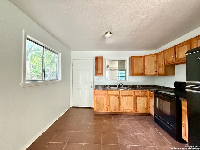 Building Photo - 230 S San Gabriel Ave