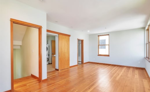 Building Photo - 410 S 6th Ave