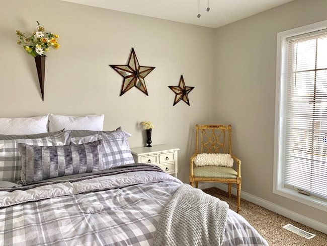 Building Photo - 402 Circus Ave