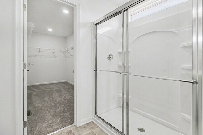 Building Photo - 832 Kuss Dr