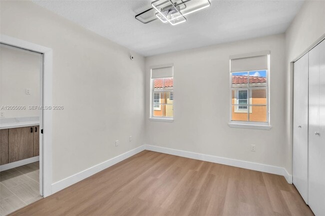 Building Photo - 2065 S Ocean Dr