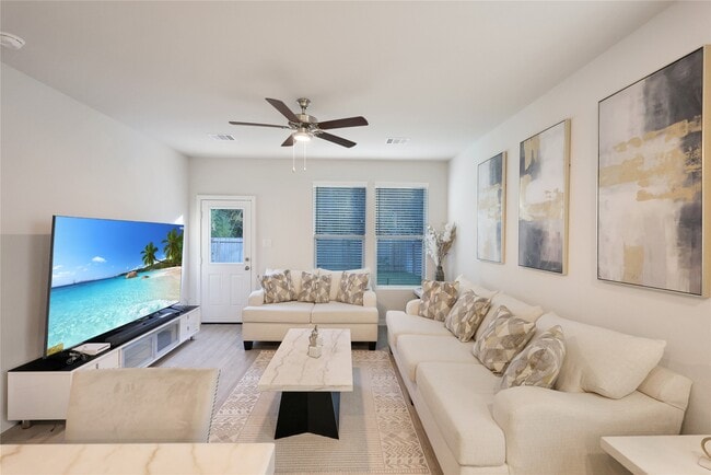 Building Photo - 16858 Pandora Wy