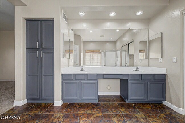 Building Photo - 17446 W Yavapai St