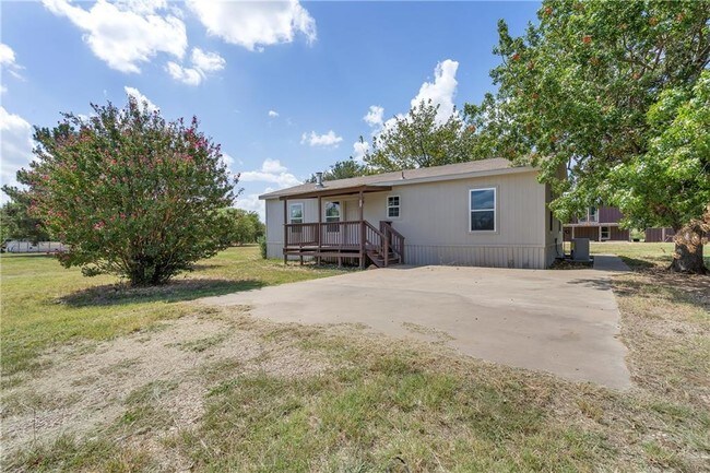 Building Photo - 5753 Blackburn Dr