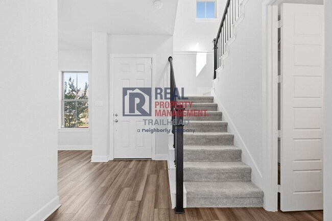 Building Photo - 14409 Balmoral Pl