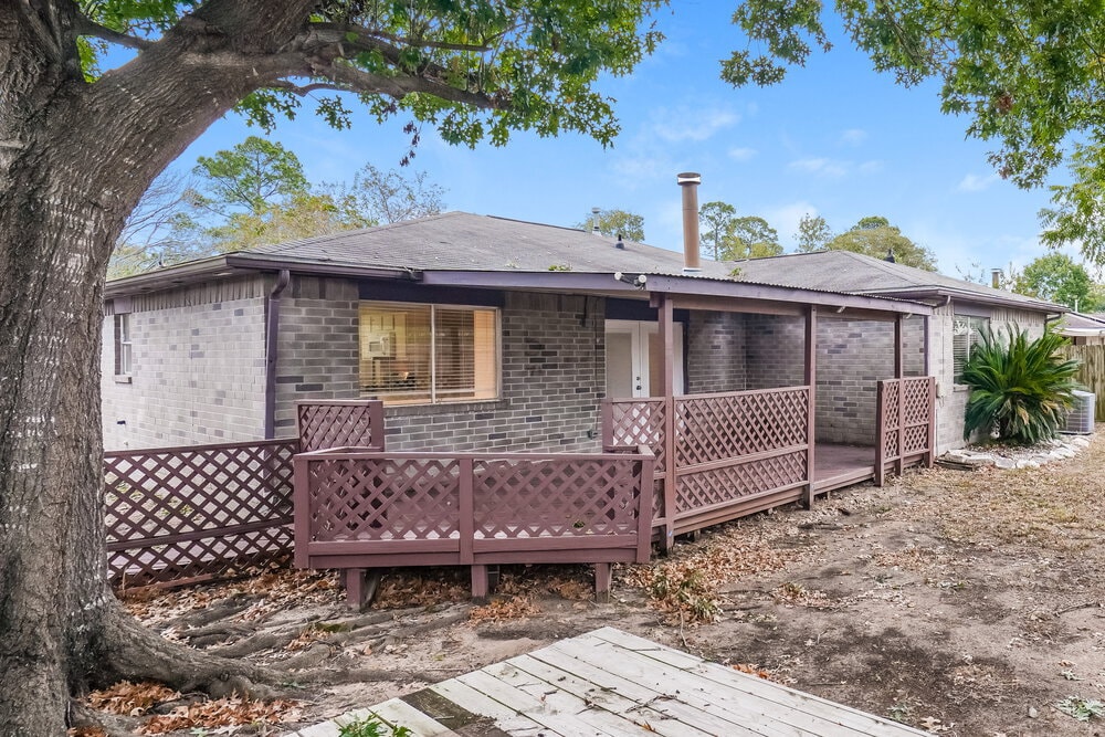 Building Photo - 29127 Waltham St