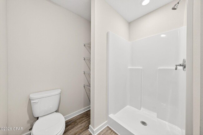 Building Photo - 41 S Main Deck Dr