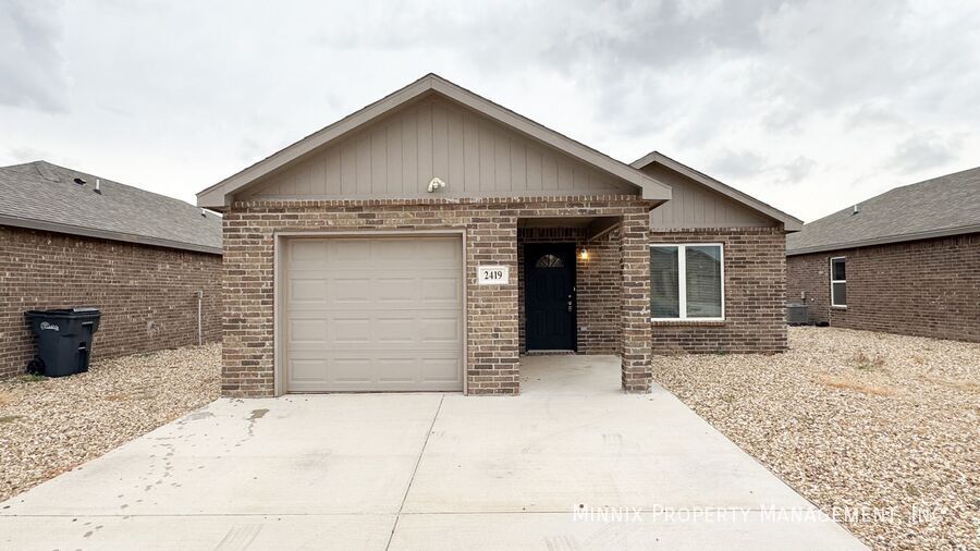 Building Photo - 2419 N Ave O