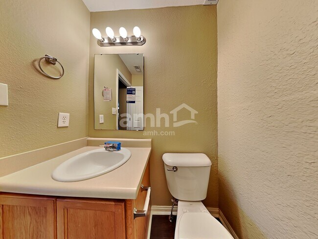 Building Photo - 4704 Ashfield Dr