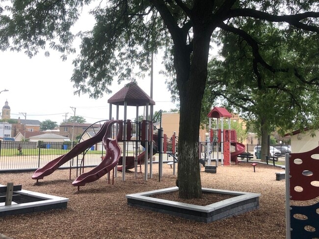 Building Photo - 3710 S Sangamon St