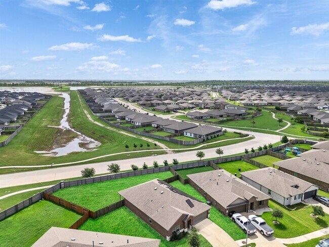 Building Photo - 8003 Black Forest Ln