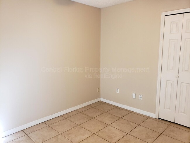 Building Photo - 2226 Justin Ave
