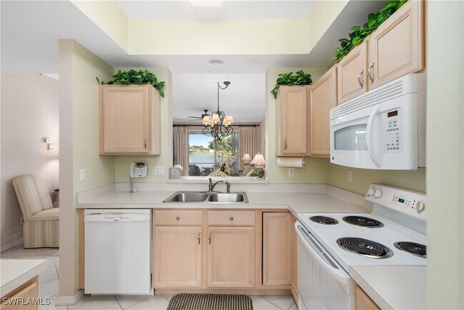 Building Photo - 2325 Carrington Ct