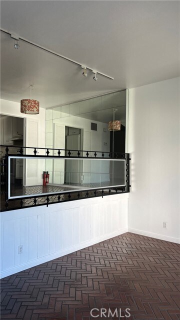 Building Photo - 1745 Selby Ave