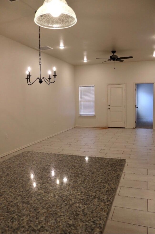 Building Photo - 1824 Corpus Ave