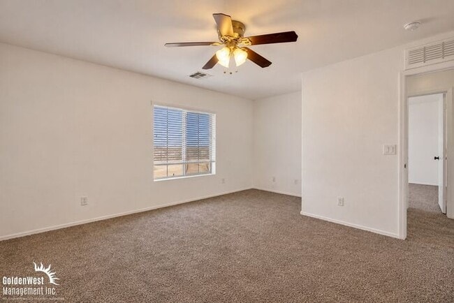 Building Photo - Beautiful 5Bdm 3Ba Home with Loft in the Heart Florence, AZ!